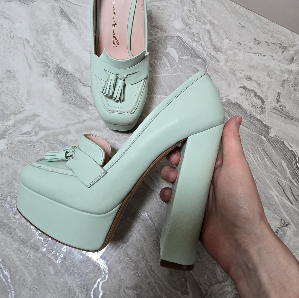 Natural Italian Leather high heels Tiffany color Size 36